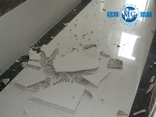 施工時水泥砂漿很均勻，為什么瓷磚還會脫落？